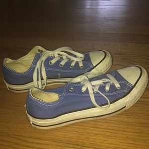 Purple/blue converse!